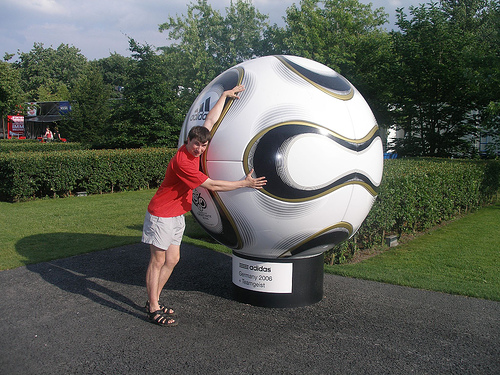 Adidas - Ball Display - WC 06-3.jpg