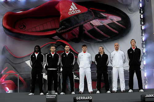 Adidas - Predator Launch - France '07-2.jpg