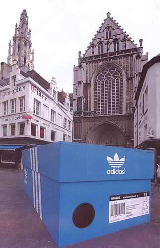 Adidas Guerilla - Giant Shoebox (Germany).jpg