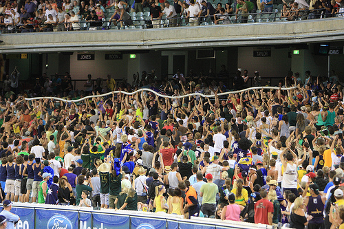 Beer Snakes - Cricket4.jpg