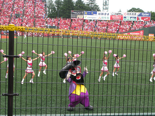 Japanese Baseball - Cheerleaders2.jpg