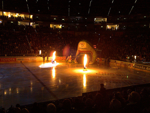 Koln Arena - Intros (Fire, Shark Head).jpg