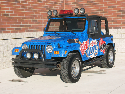 Miller Lite Redwings Jeep.jpg